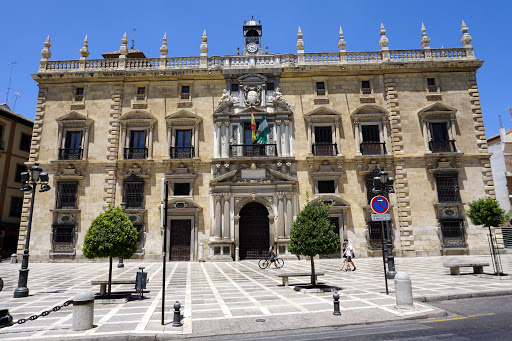 Tribunal Superior de Justicia de Andalucía, Antigua sede de la Chancillería fundada por los Reyes Católicos