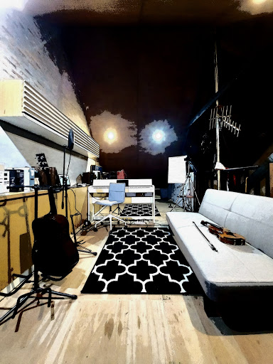 Studio musik biola26