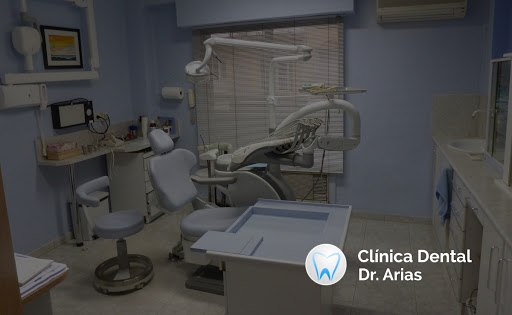 Clínica Dental Dr. Arias