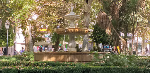 Fuente plaza de la Trinidad