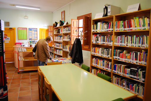 Biblioteca Pública Municipal Angel Ganivet