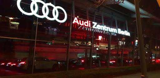 VW FS Rent-a-Car - Berlin Charlottenburg im Audi Zentrum Berlin