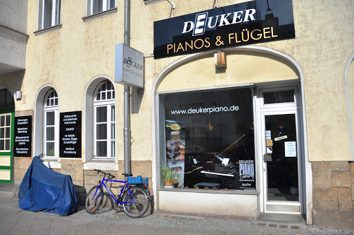 Deuker Pianos & Flügel