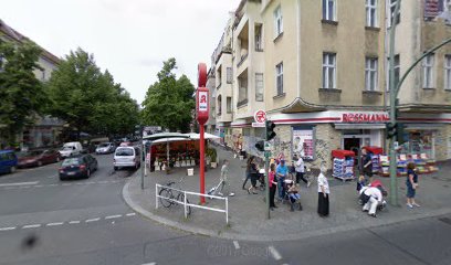 Fahrradständer am U-Bahnhof Kaiserin-Augusta-Straße