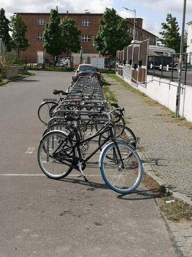 Fahrradständer im Naumannpark