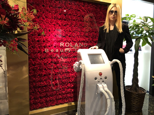ROLAND Beauty Lounge新宿本店