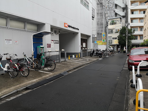 オーケーストア千駄ヶ谷店 バイク駐輪場