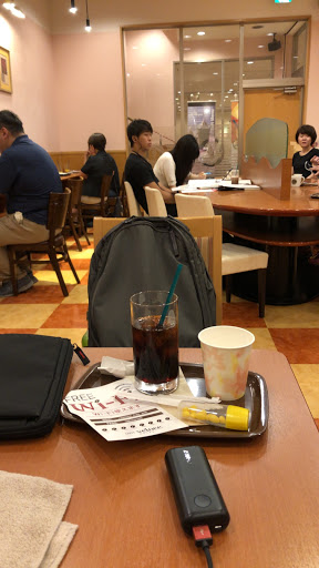 カフェ・ベローチェ新宿三丁目店