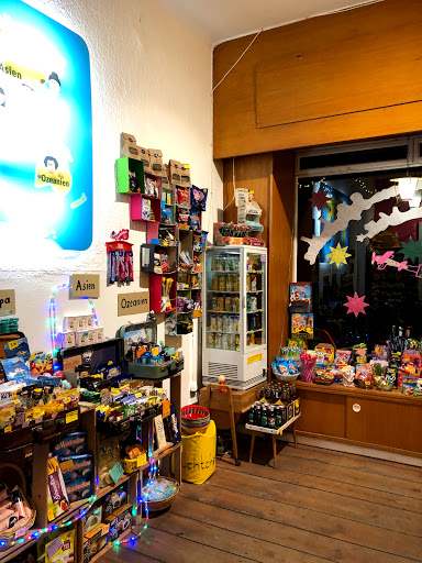 Sugafari Laden Berlin - kuriose Süßigkeiten aus aller Welt