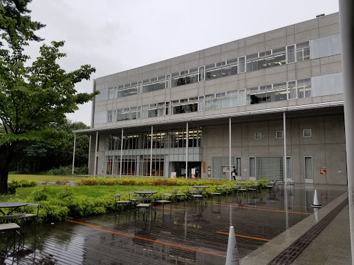 東京大学駒場図書館