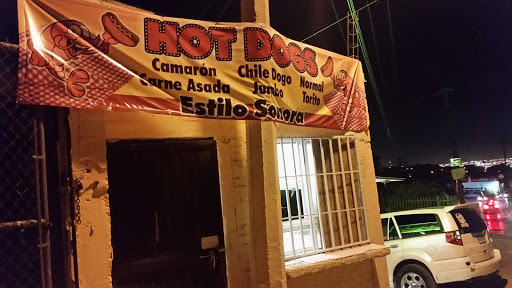 Hot Dogs De Camaron Y Carne Azada
