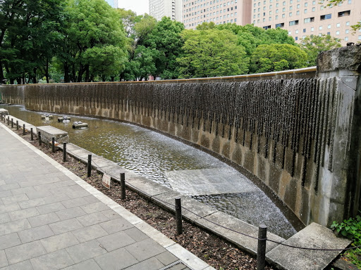 新宿白糸の滝