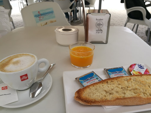 Café Mediterráneo - Desayunos, Aperitivos & Cócteles