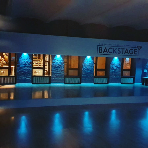 Backstage - das Tanzstudio der Trainerhelden