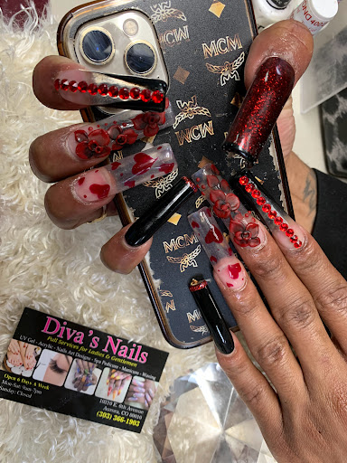 Diva's Nails