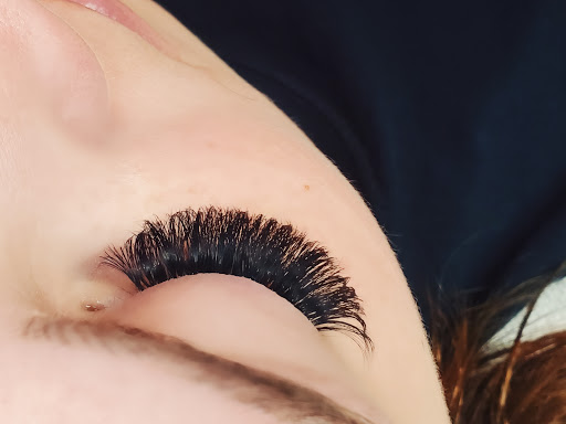 Exclusively Lashes