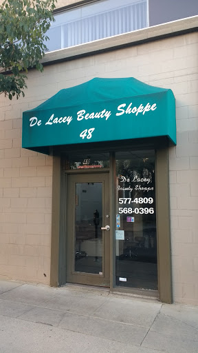 De Lacey Beauty Shoppe-Nail Shop