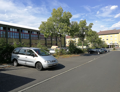 Parkplatz an der Sporthalle Schöneberg