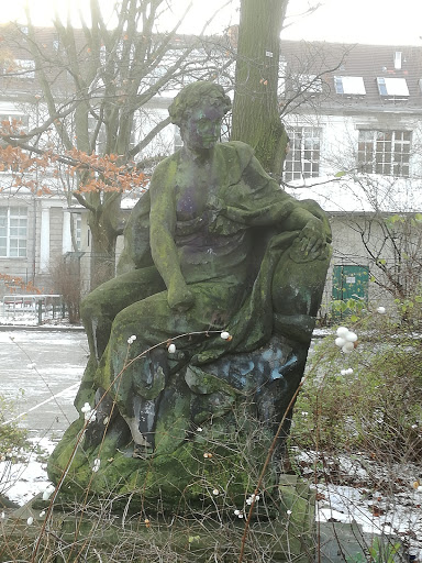 Denkmal - Antike Frau