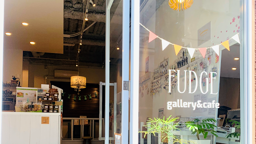 FUDGE gallery＆cafe