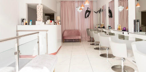 Luxe Salon & Beauty