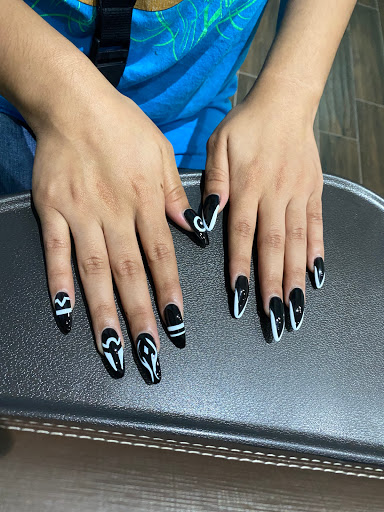 Nails By Vee