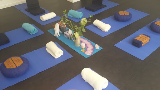 Massage Energiearbeit Coaching Atemarbeit Meditation QLB Tanz Kurse