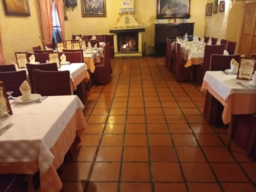 Casa Emiliano Restaurante Las Cuevas