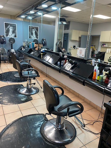 Pelo Lindo Salon & Barbershop
