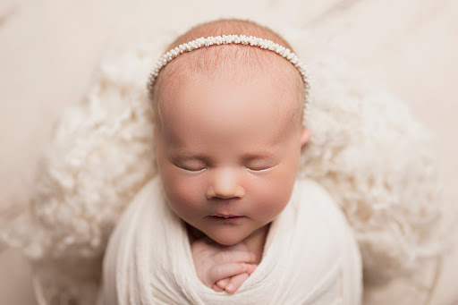 Newborn Photography by Ira Semmler