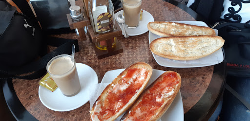Cafetería Moreno Desayunos y Tapas en Granada