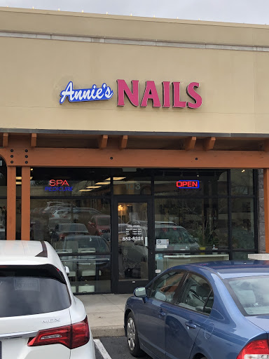 Annie's Nails