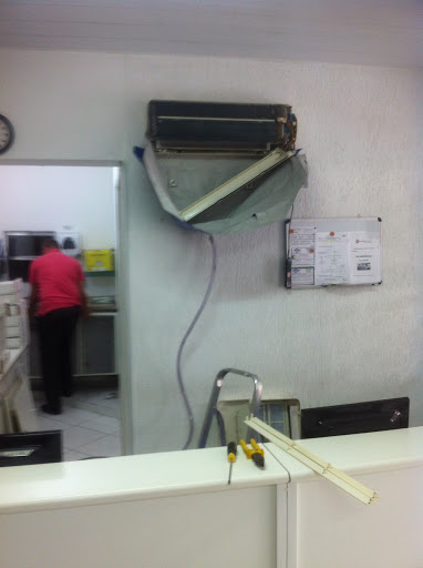 Clayson Campos - Limpeza e Consertos de Ar Condicionado