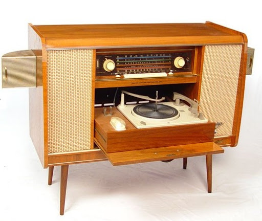 Rádio Antigo Restaurador & Consertos.