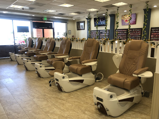 Helen Nails & Spa - Nails Salon in Victorville