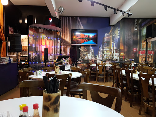 Hikariu Bar, Restaurante & Karaokê