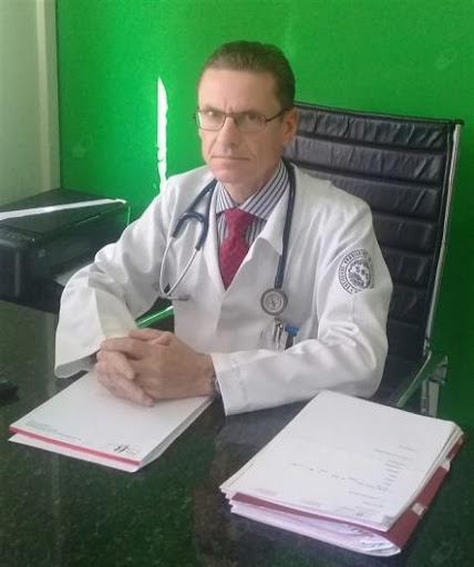 Dr. Gustavo Salatino
