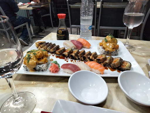 Tsuki Sushi Bar