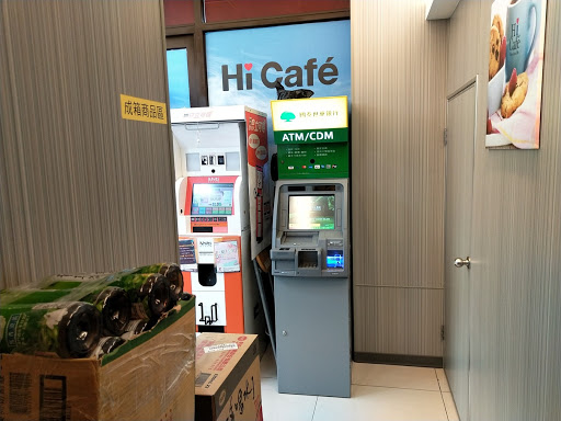 國泰世華銀行ATM(萊爾富超商-大園湖畔店)