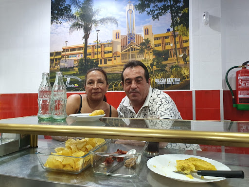 Bar Restaurante Ecuatoriano El Charin