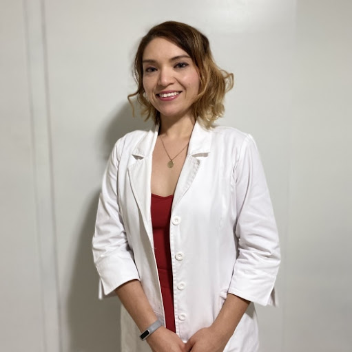 Dra. Alejandra Betsabé Pérez Lizardi, Hematólogo