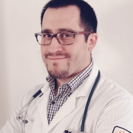 Dr. Héctor Javier Pozos Soto, Neonatólogo