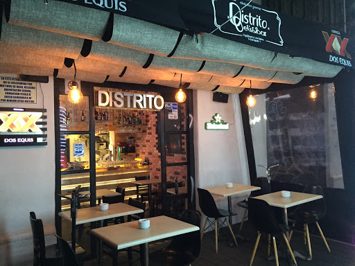 DISTRITO DELI AND BAR