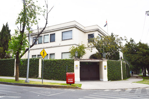 Embajada de los Emiratos Arabes Unidos