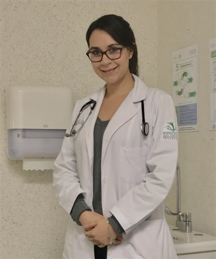 Dra María Andrea Peñaloza Posada, Endoscopista