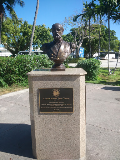 Arturo Prat Statue