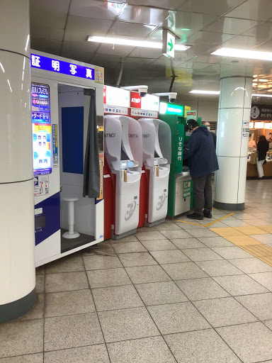 りそな銀行 ATM（東京メトロ高田馬場駅出張所）