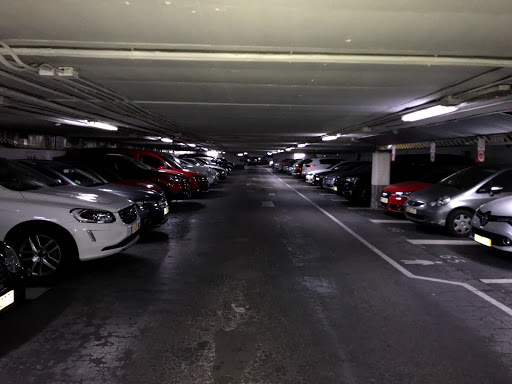 Parking Las Cortes Empark