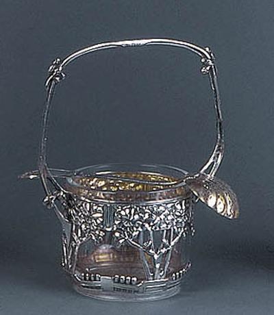 CUKIERNICA Z łYżECZKą, OK. 1905