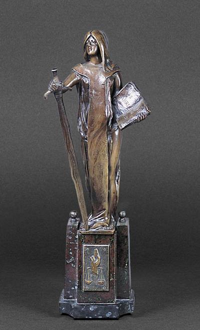 JUSTITIA, PRZED 1900